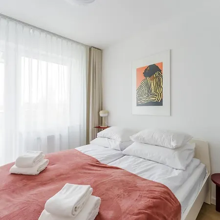 Apartment Pearl Surfingbird *